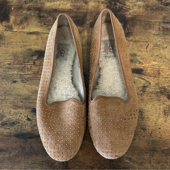 UGG Australia Women's Tan Suede Brass studded flats Calloway - Picture 2 of 4